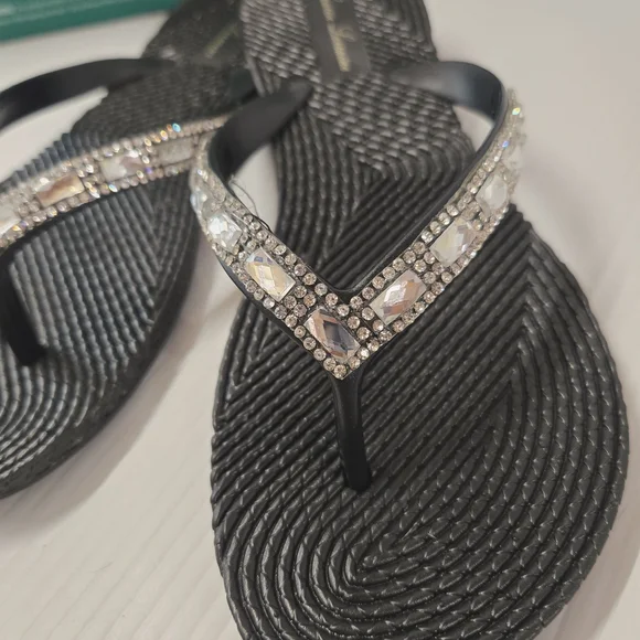 Lauren Lorraine Black Sandals with Silver Accents Size 6 NWT Gigi - Picture 3 of 7